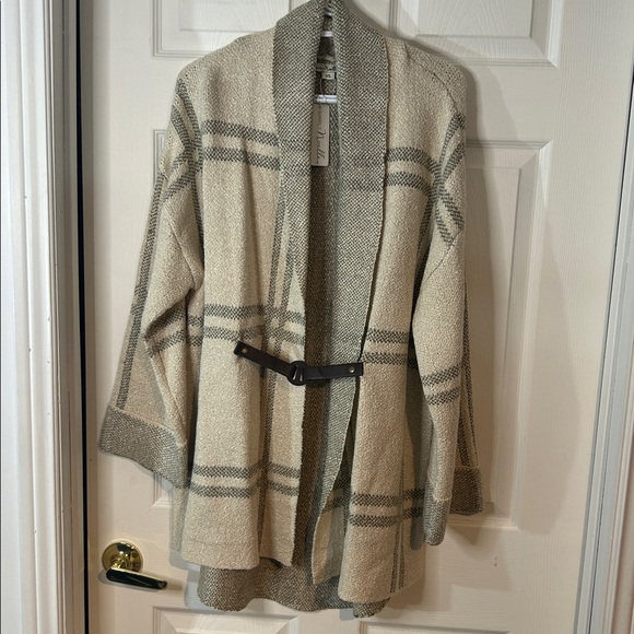 NWT Simply Noelle Cream and Olive Women's Cardigan L/XL - Picture 2 of 11